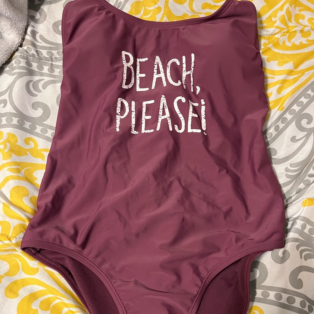 Perfect for beaches, vacations, any summer events! Perfect color for summer.